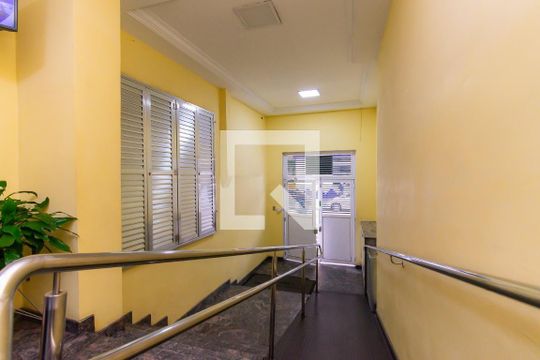 Hall de entrada de apartamento à venda com 1 quarto, 42m² em Liberdade, São Paulo