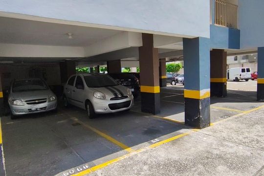 Garagem de apartamento à venda com 3 quartos, 118m² em Parque Tomas Saraiva, São Paulo