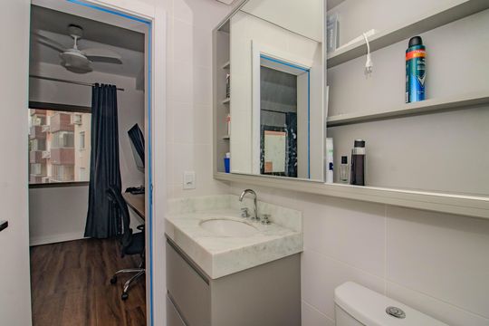 Banheiro da Suíte 3 de casa de condomínio à venda com 3 quartos, 210m² em Jardim Itu, Porto Alegre