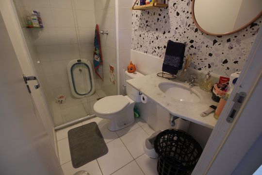 Banheiro Social de apartamento à venda com 3 quartos, 67m² em Jacarepaguá, Rio de Janeiro