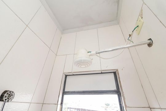 Banheiro de casa para alugar com 2 quartos, 85m² em Jardim Sao Pedro, São Paulo