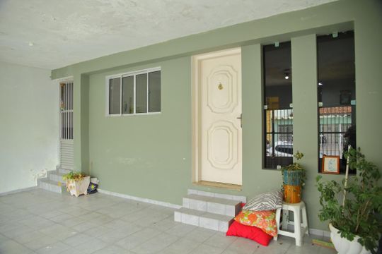 Garagem  de casa à venda com 2 quartos, 65m² em Santa Terezinha, São Bernardo do Campo