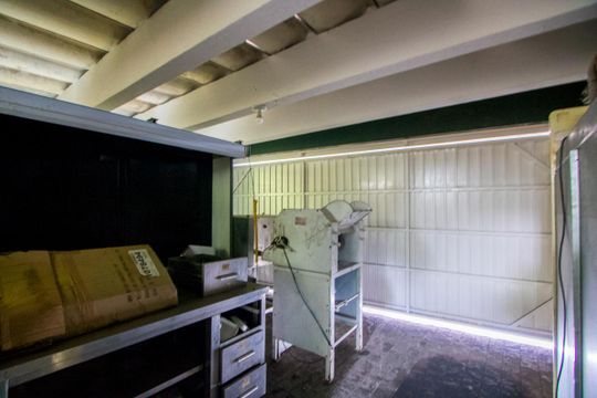 Garagem 1 de casa à venda com 3 quartos, 659m² em Jardim, Santo André