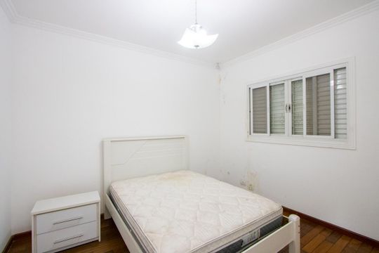 Quarto 2 de casa à venda com 3 quartos, 659m² em Jardim, Santo André