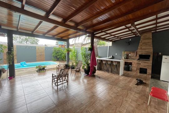 Casa à venda com 2 quartos, 360m² em Canudos, Novo Hamburgo