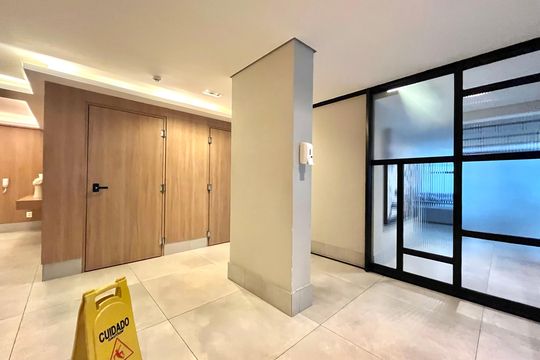 Hall social de kitnet/studio para alugar com 1 quarto, 26m² em Vila Clementino, São Paulo