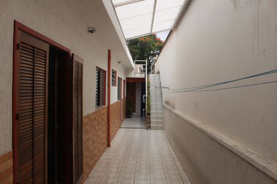 Quintal de casa à venda com 3 quartos, 200m² em Oswaldo Cruz, São Caetano do Sul
