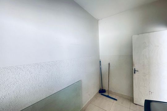 Casa para alugar com 5 quartos, 496m² em Vila Galvão, Guarulhos