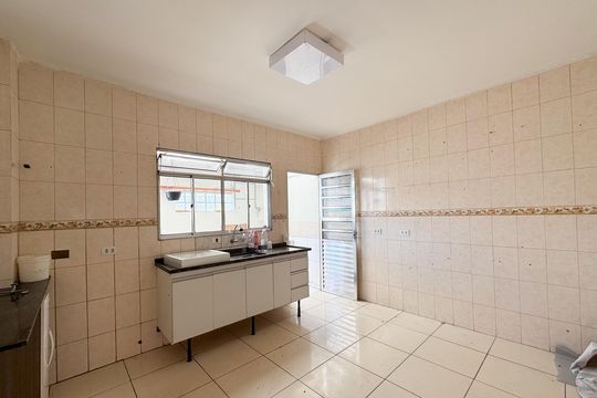 Cozinha de casa à venda com 4 quartos, 70m² em Bairro dos Casa, São Bernardo do Campo