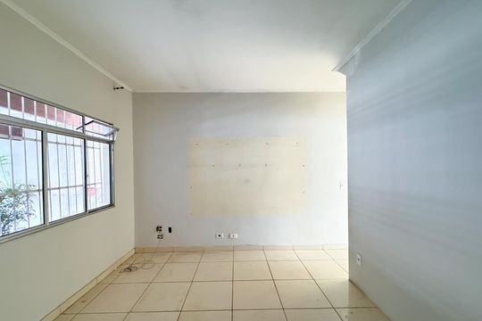 Sala de casa à venda com 4 quartos, 70m² em Bairro dos Casa, São Bernardo do Campo