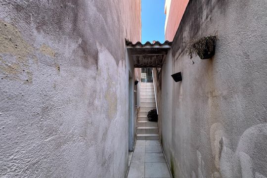 Quintal de casa à venda com 4 quartos, 70m² em Bairro dos Casa, São Bernardo do Campo