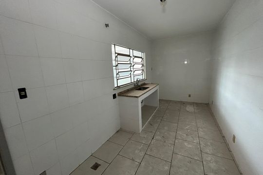 Cozinha de apartamento para alugar com 1 quarto, 140m² em Pilares, Rio de Janeiro