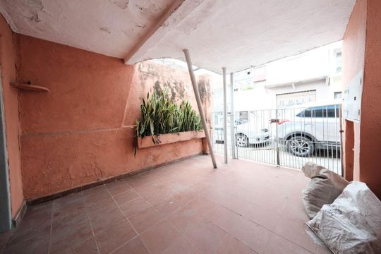 Garagem de casa à venda com 3 quartos, 200m² em Jardim Maringa, São Paulo