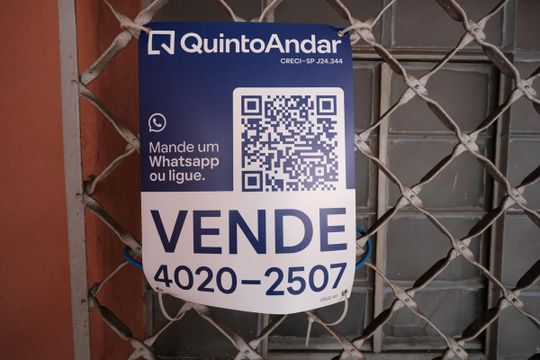 Fachada de casa à venda com 3 quartos, 200m² em Jardim Maringa, São Paulo