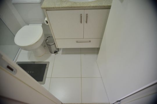 Banheiro Social de apartamento à venda com 2 quartos, 68m² em Vila Apiai, Santo André