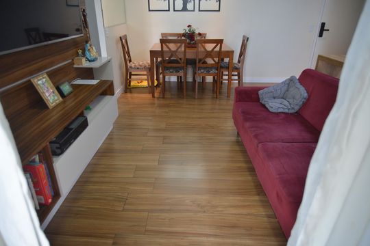 Sala de apartamento à venda com 2 quartos, 68m² em Vila Apiai, Santo André