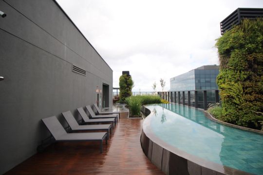 Área comum - Piscina de kitnet/studio para alugar com 0 quarto, 26m² em Três Figueiras, Porto Alegre