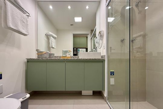 Banheiro de kitnet/studio à venda com 0 quarto, 22m² em Brooklin, São Paulo