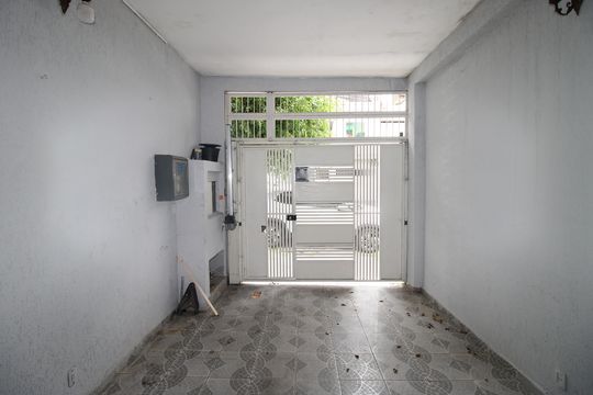 Garagem de casa de condomínio para alugar com 5 quartos, 250m² em Vila Regina, São Paulo