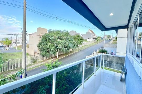 Varanda de casa de condomínio para alugar com 3 quartos, 300m² em Mário Quintana, Viamão