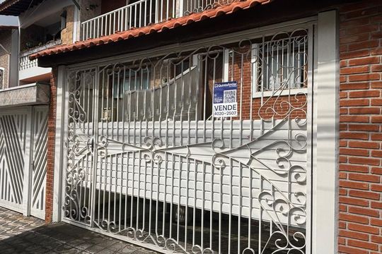 Fachada  de casa à venda com 3 quartos, 184m² em Jardim Las Vegas, São Bernardo do Campo