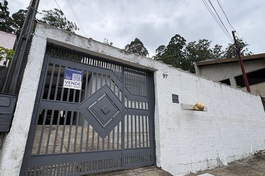 Fachada de casa à venda com 5 quartos, 160m² em Jardim Santa Gertrudes, Jundiaí