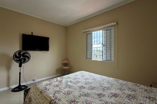 Casa à venda com 2 quartos, 170m² em Jardim Ester Yolanda, São Paulo
