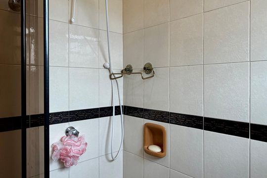 Casa à venda com 2 quartos, 170m² em Jardim Ester Yolanda, São Paulo