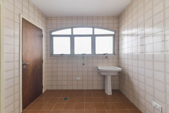 Area de Serviço de apartamento à venda com 3 quartos, 80m² em Vila Andrade, São Paulo