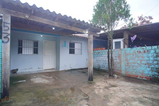 Quintal de casa à venda com 2 quartos, 50m² em Vicentina, São Leopoldo