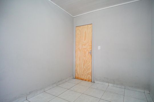 Quarto 1  de casa à venda com 2 quartos, 50m² em Vicentina, São Leopoldo
