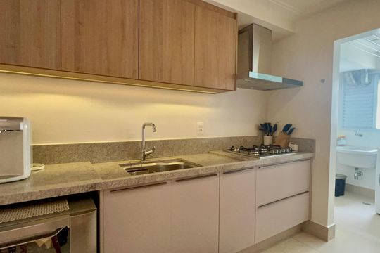 Cozinha de apartamento à venda com 3 quartos, 127m² em Cerqueira César, São Paulo