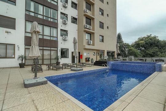 Área comum - Piscina de apartamento para alugar com 2 quartos, 90m² em Cristo Redentor, Porto Alegre