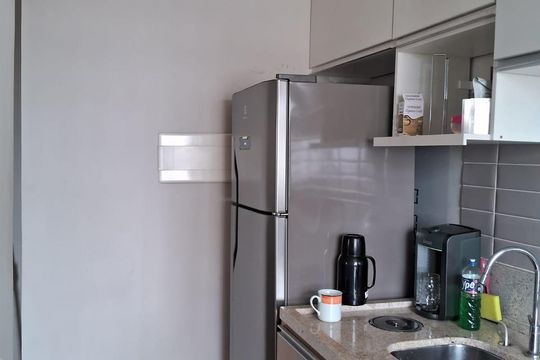 Cozinha de apartamento à venda com 2 quartos, 48m² em Jardim Boa Vista (Zona Oeste), Osasco