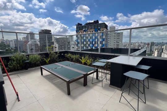 Piscina de kitnet/studio para alugar com 1 quarto, 27m² em Cerqueira César, São Paulo