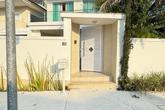 Casa de Condomínio à venda com 4 quartos, 320m² em Recreio dos Bandeirantes, Rio de Janeiro
