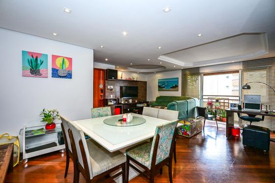 Sala de apartamento à venda com 4 quartos, 156m² em Vila Suzana, São Paulo