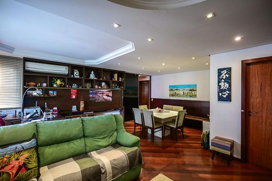 Sala de apartamento à venda com 4 quartos, 156m² em Vila Suzana, São Paulo