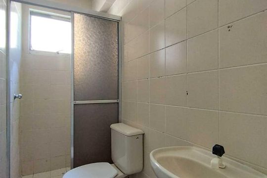 Banheiro  de kitnet/studio para alugar com 1 quarto, 30m² em Centro, Novo Hamburgo