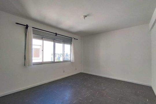 Quarto  de kitnet/studio para alugar com 1 quarto, 30m² em Centro, Novo Hamburgo