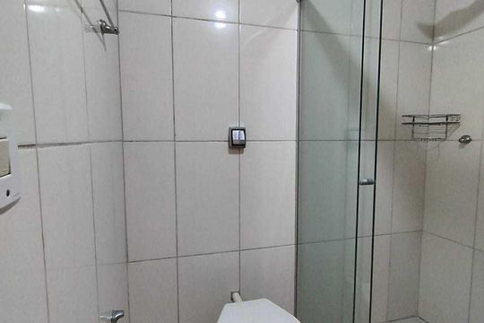 Banheiro  de apartamento à venda com 2 quartos, 65m² em Vila Rosa, Novo Hamburgo