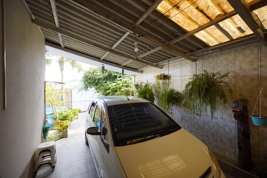 Garagem de casa de condomínio para alugar com 3 quartos, 146m² em São João do Rio Vermelho, Florianópolis