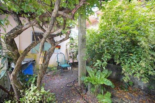 Pátio Fundos de casa de condomínio para alugar com 3 quartos, 146m² em São João do Rio Vermelho, Florianópolis