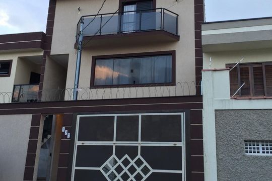 Casa à venda com 3 quartos, 480m² em Vila Invernada, São Paulo