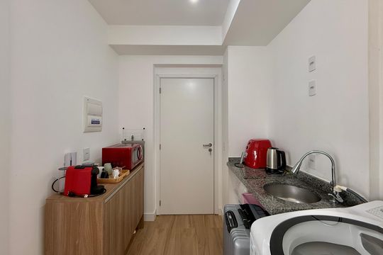 Cozinha de kitnet/studio para alugar com 0 quarto, 23m² em Santo Amaro, São Paulo