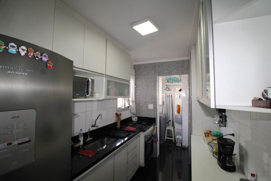 Cozinha de apartamento à venda com 3 quartos, 80m² em Chora Menino, São Paulo