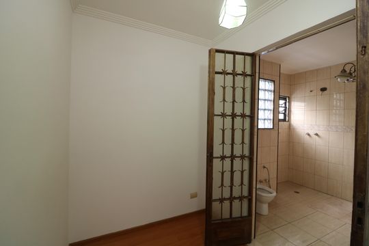 Closet da Suíte de casa à venda com 3 quartos, 230m² em Quinta da Paineira, São Paulo