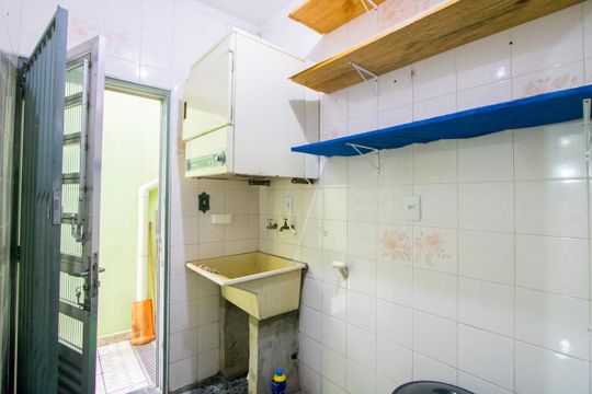 Área de serviço de casa para alugar com 3 quartos, 135m² em Vila Helena, Santo André