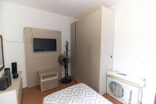 Quarto 1 de apartamento à venda com 2 quartos, 70m² em Santa Rosa, Niterói