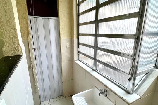 Área de serviço de apartamento à venda com 1 quarto, 43m² em Icaraí, Niterói